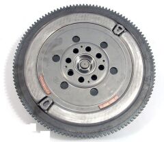 Bmw 5 Serisi E60 Kasa 530d M57N Motor Volant LUK Marka